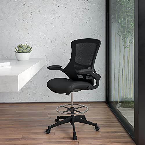 Flash Furniture Silla de escritorio ergonómica, de malla, respaldo medio, anilla reposapiés ajustable, reposabrazos abatibles, color Negro