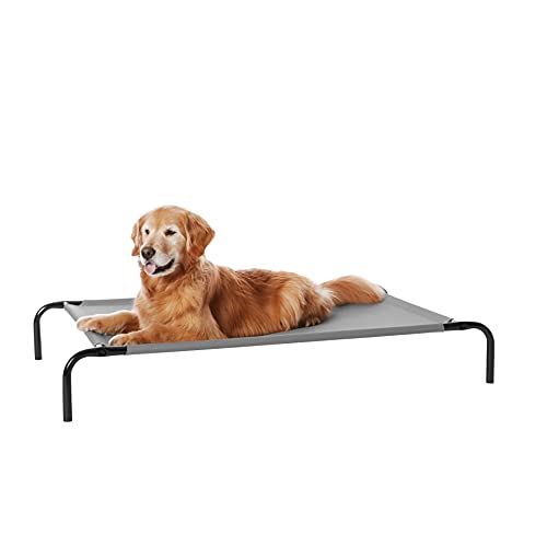 Amazon Basics - Cama elevada transpirable para mascotas, grande ( 130 x 80 x 19 cm), gris