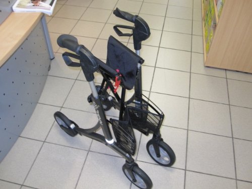 Déambulateur Rollator Invacare Dolomite jazz 600