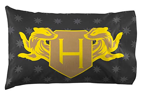 Jay Franco Harry Potter Hufflepuff Pride - Funda de almohada reversible para niños (producto oficial de Harry Potter)