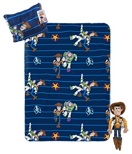 Jay Franco Disney Pixar Toy Story - Juego de viaje de 3 piezas para niños incluye manta, almohada y felpa, con Woody (producto oficial de Disney Pixar)