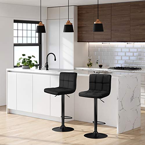 SONGMICS, Juego de 2, Sillas de Bar con Superficie de Terciopelo y Altura Ajustable, Taburete de Cocina Giratorio con Respaldo y Reposapiés, Metal, Negro (LJB014B01)