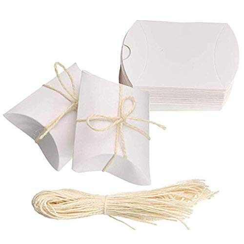 Amajoy Paquete de 50 Pequeñas cajas de almohadas de papel blancas Bolsas de dulces para el favor de la boda Regalos para el favor del partido con 50pc Twine blanco