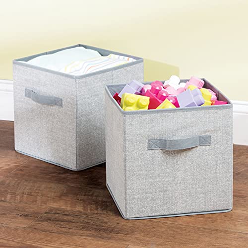 mDesign Juego de 2 Cajas para almacenar Juguetes – Cajas de Tela cuadradas para la habitación Infantil y el Dormitorio – Cestas de Juguetes con Asas Fabricadas con Polipropileno Transpirable – Gris