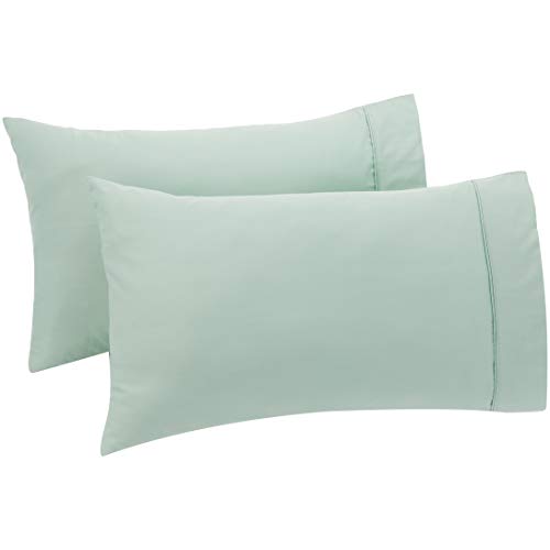 Amazon Basics - Set de 2 fundas de almohada de 400 hilos, 50 x 80 cm - Verde