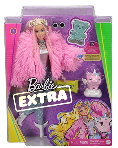 Barbie- Muñeca Extra 3 con un Mullido Abrigo de Peluche Rosa, una Mascota Mezcla de Unicornio y Cerdito (Mattel GRN28)