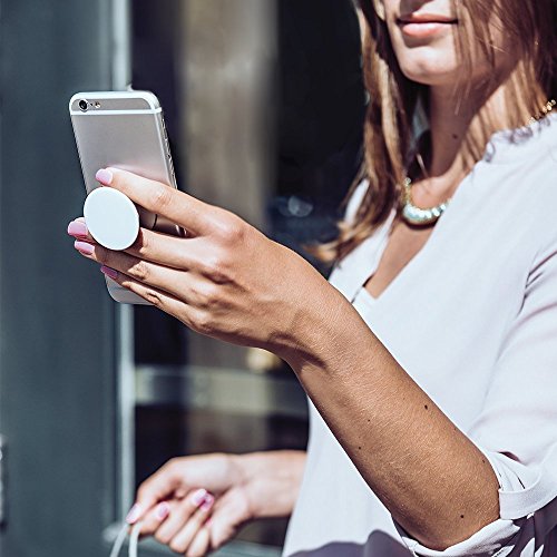 Mantén la calma y juega al baloncesto en silla de ruedas PopSockets Agarre y Soporte para Teléfonos y Tabletas