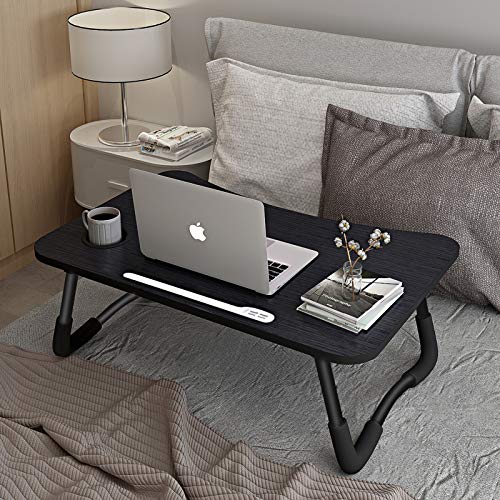 A3A ACADGQ Mesa para Portatil Cama, Mesa de Ordenador Plegable con 4 Puerto de Carga USB, Cajde de Almacenamiento, Ranura para Taza, Soporte de Pad, Adecuado para Sofa, Cama, Suelo (60x40cm, Negro)