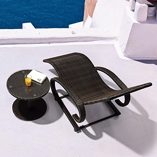 blumfeldt Daybreak Tumbona Mecedora Lounge Exterior (sillón ergonómico marrón, armazón Aluminio, Superficie Reposo Mimbre, Apto hasta 100kg, Suave balanceo, reposabrazos, Resistente Intemperie)