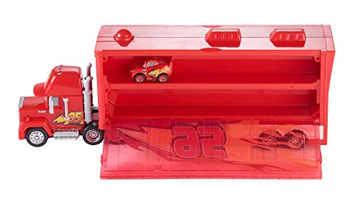 Cars 3 Mack camión mundo de aventuras, camión transporte coches de juguetes (Mattel FLG70)