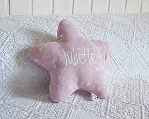 Cojín estrella para bebé personalizado. Un regalo original, decorativo y personalizado. Un bonito detalle para celebrar la llegada de un recién nacido. Hecho a mano