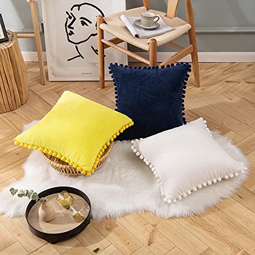 MIULEE 2 Piezas Funda de Cojín Fundas de Almohada con Pompones Suave Cojín Poliéster Granulado Decoración Sofá Decorativa Cama Silla Dormitorio Salon Habitacion Cuadrada 45x45cm Blanco