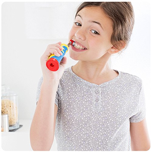 Oral-B Niños Cepillo De Dientes Eléctrico, 1 Mango De Frozen De Disney Recargable Con Tecnología De Braun, 2 Cabezales De Recambio, Apto Para Niños Mayores De 3 Años