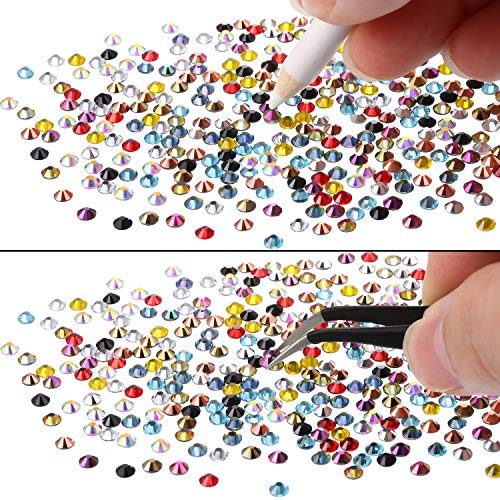 2400 Piezas Diamantes de Imitación Espalda Plana de Vidrio Hot Fix Gemas Cristales Redondas 3 MM en Caja de Almacenamiento con Pinzas y Bolígrafos de Diamantes Selección, 12 Colores Mezclados