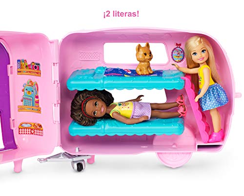 Barbie - Chelsea Muñeca y Su Caravana, con Perrito y Accesorios (Mattel FXG90)