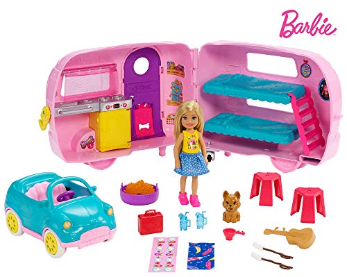 Barbie - Chelsea Muñeca y Su Caravana, con Perrito y Accesorios (Mattel FXG90)