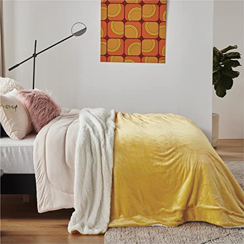 Bedsure Manta Cama 90 Invierno - Manta Sofa Grande Polar Reversible de Franela y Sherpa, Manta Sofa Gruesa 150x200 cm de Microfibra Suave y Borreguito, Amarillo