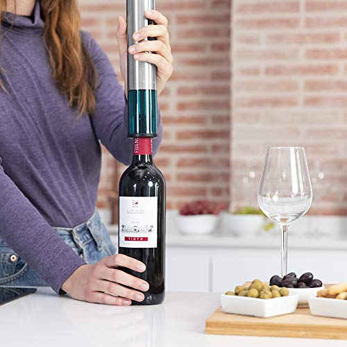 Cecotec Sacacorchos Eléctrico InstantCork 1000 Gourmet. Abre Botellas en solo 8 segundos, Funciona con 4 Pilas, Luz LED, Aguja helicoidal de Acero, Cuerpo de acero inoxidable