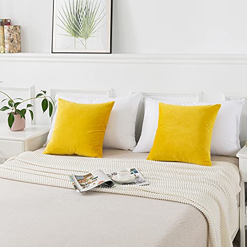 Emooqi Cojines Terciopelo para Sofa, 45x45cm Decoración Cuadrado Fundas de Almohada 2 Piezas Funda Cojin para Cojines para Dormitorio y Sala de Estar Terciopelo Funda de Cojine 18''x18'' -Amarillo