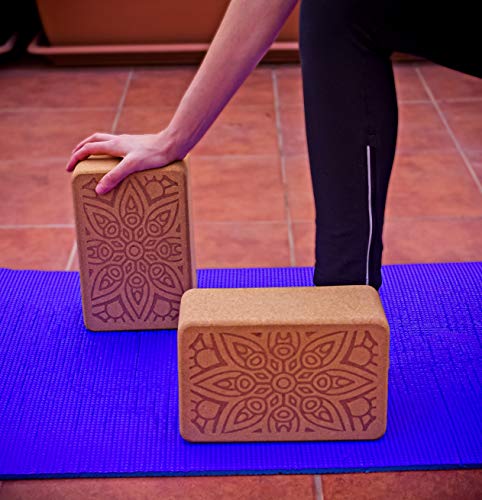 Món Bloque de Yoga de Corcho 100% Natural (Set de 2 Unidades) - Ladrillo Taco Yoga Block (Kit 2 Piezas) - Bloques Accesorios - También para Pilates y Fitness (Standard)