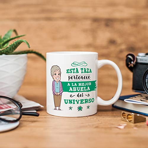 MUGFFINS Taza Abuela - Esta Taza Pertenece a la Mejor Abuela del Universo - Taza Desayuno/Idea Regalo Original/Día de la Madre para Abuelitas. Cerámica 350 mL