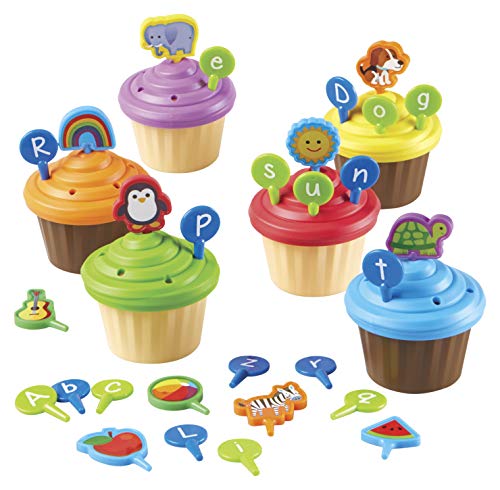 Set para decorar cupcakes con las letras del abecedario de Learning Resources