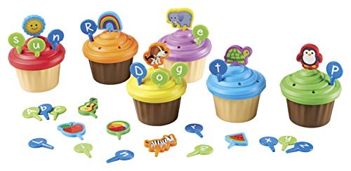 Set para decorar cupcakes con las letras del abecedario de Learning Resources