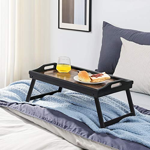 SONGMICS Mesa de Cama con Patas Plegables de Bambú, Bandeja de Desayuno de Sofá, Cama, Mesa de Aperitivos con Ranura para Tableta Teléfono, Escritorio del Portátil, Marrón Rústico LLD106B01