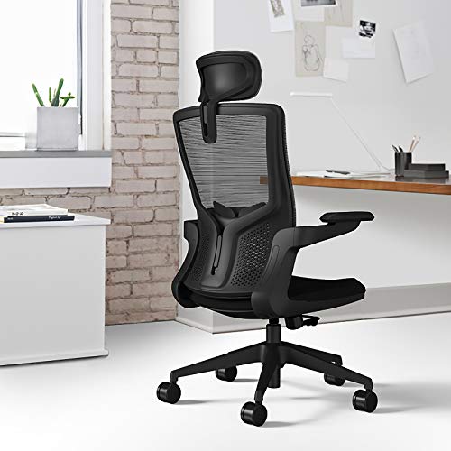 Stonebroo Silla de Oficina ergonómica con Reposabrazos Abatible, Silla de Escritorio, Silla giratoria de Malla Transpirable, Giratorio de 360°, Soporte Lumbar Ajustable, con Apoyacabezas, Negro