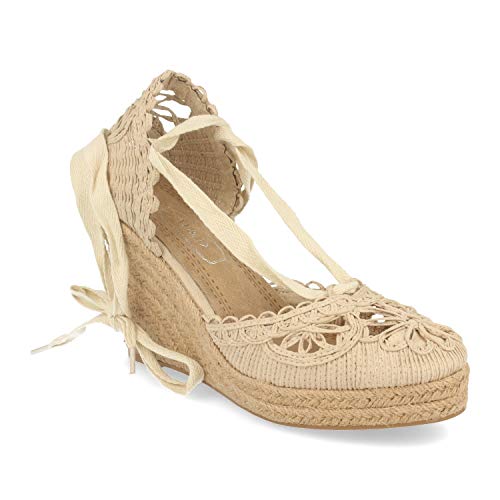 Sandalia Valenciana de Mujer Estilo Vintage con Cuna de Yute, Pala con Tiras Cosidas en Forma de Petalos de Flor y Cordones en el Tobillo. Primavera Verano 2020. Talla 37 Beige