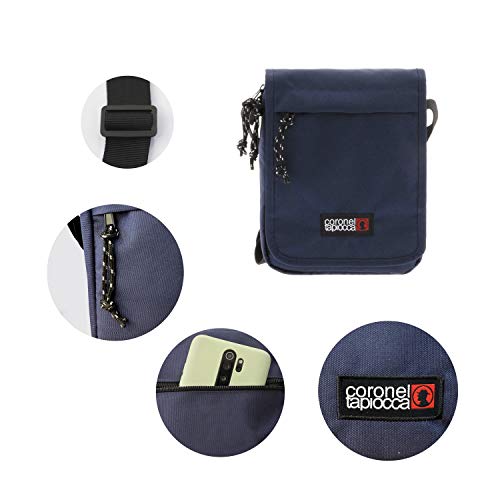 Coronel Tapiocca Urban Bolso para Hombre Bolso Bandolera Casual con Solapa Bolsillos y Cremallera Denim 19x24x5 cm Azul Marino