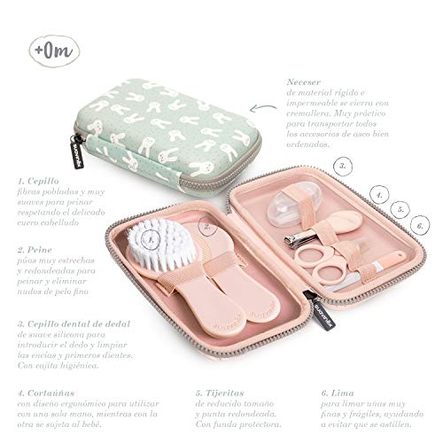 Suavinex 401211 - Neceser Set Manicura para Bebés +0M con Cepillo, Peine, Cepillo Dental, Tijeritas, Lima, Cortaúñas, Color Verde